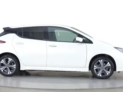 Used Nissan Leaf N-Connecta 160 kW (218 HP) 2022 Hatchback