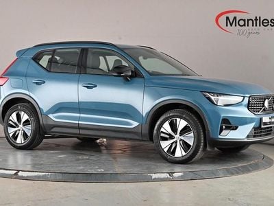 Usado Volvo XC40 Plus 2022 Azul SUV