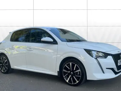 Used Peugeot 208 Allure Premium 102 HP (75 kW) 2021 White Hatchback