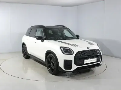Usado Mini Countryman Sport 300 CV (220 kW) 2025 Blanco SUV