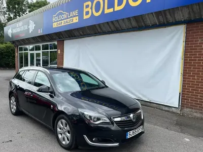 Used Vauxhall Insignia SRi 136 HP (100 kW) 2016 Black Estate