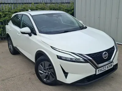 Used Nissan Qashqai Acenta Premium 140 HP (102 kW) 2022 White SUV