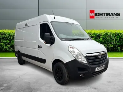 Used Vauxhall Movano 130 HP (95 kW) 2018 White MPV