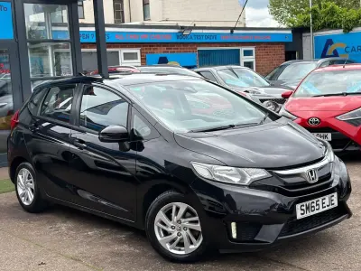 Używany Honda Jazz SE 102 KM (75 kW) 2015 Czarny Hatchback