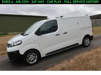 Used Vauxhall Vivaro S 150 HP (110 kW) 2021 White MPV