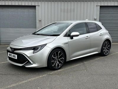 Used Toyota Corolla 122 HP (89 kW) 2019 Silver Hatchback
