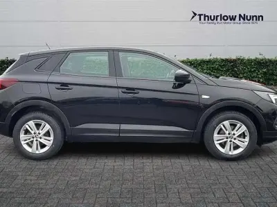 Używany Vauxhall Grandland X Design Edition 130 KM (95 kW) 2023 Szary SUV