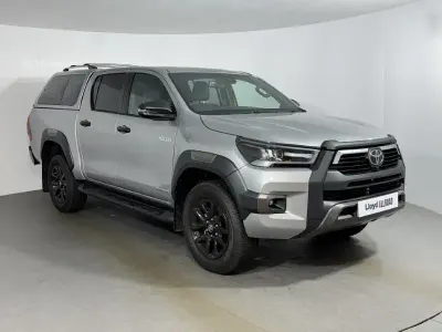Nuevo Toyota HiLux 200 CV (147 kW) 2026 Plateado Pickup/Camioneta