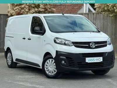 Gebraucht Vauxhall Vivaro 100 PS (73 kW) 2022 Weiß Van / Kleinbus