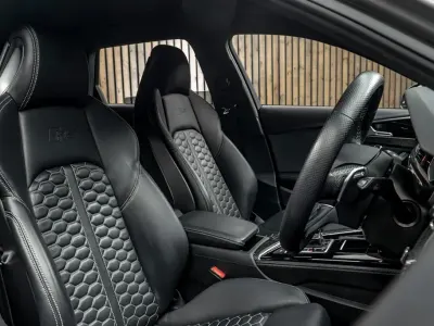 Usado Audi RS4 Advanced 2022 Gris Familiar