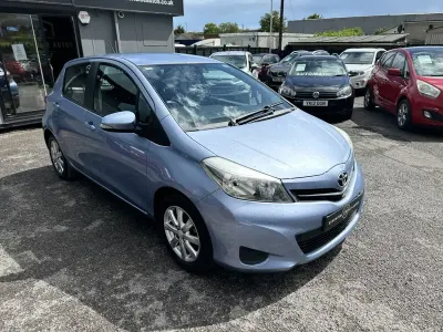 Used Toyota Yaris 2012 Blue Hatchback