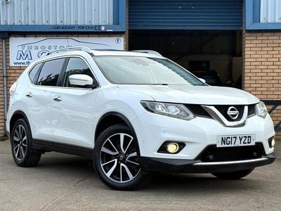 Used Nissan X-Trail Tekna 2017 White SUV