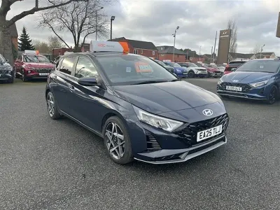 Used Hyundai i20 Premium 100 HP (73 kW) 2025 Grey Hatchback