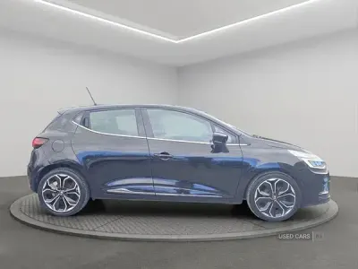Used Renault Clio IV Dynamique 90 HP (66 kW) 2018 Black Hatchback