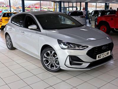 Moondust silver Used 2023 Ford Focus ST-Line Hatchback | £17,989 (Fair price)