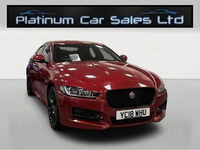 Używany Jaguar XE R-Sport 180 KM (132 kW) 2018 Czerwony Sedan/Limuzyna
