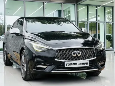 Used Infiniti Q30 Premium 109 HP (80 kW) 2017 Hatchback