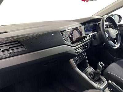 Used VW Taigo Life 110 HP (80 kW) 2024 Black SUV