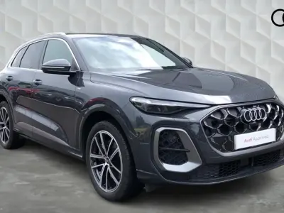 Usado Audi Q5 S-Line 204 CV (150 kW) 2025 Gris SUV