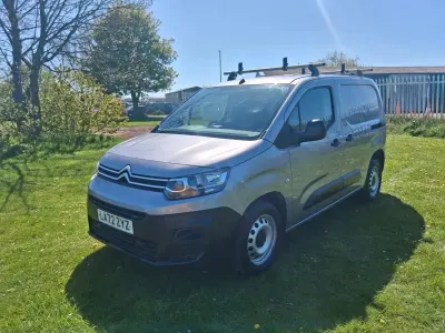 Used Citroën Berlingo 100 HP (73 kW) 2023 Grey MPV