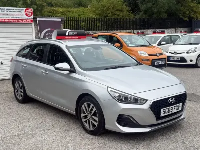 Used Hyundai i30 SE 110 HP (80 kW) 2019 Silver Estate