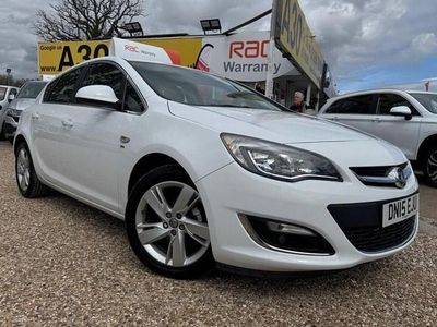 Used Vauxhall Astra SRi 2015 White Hatchback