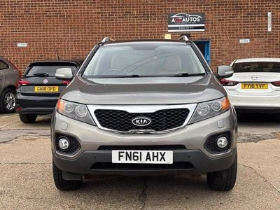 Silver Used 2011 Kia Sorento SUV | £3,700 (Super price)