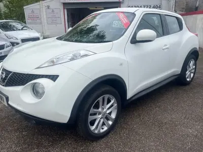 Usado Nissan Juke Acenta 117 HP (86 kW) 2013 Branco SUV