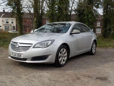 Used Vauxhall Insignia 163 HP (119 kW) 2014 Silver Hatchback