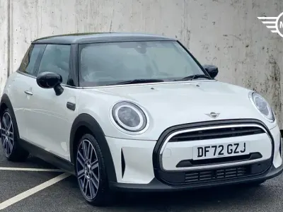 Used Mini Cooper Exclusive 134 HP (98 kW) 2023 White Hatchback