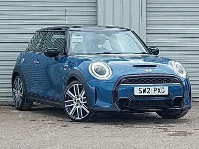 Usado Mini Cooper S Exclusive 178 CV (130 kW) 2021 Azul Utilitario