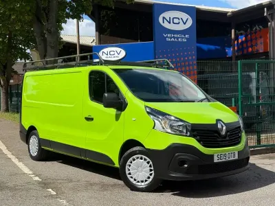 Used Renault Trafic Business 2019 Green MPV