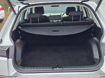 White Used 2021 Hyundai Ioniq Premium Hatchback | £18,299 (Fair price)