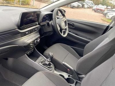 New Hyundai i20 Advanced 90 HP (66 kW) 2025 Grey Hatchback