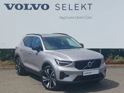 New Volvo XC40 Ultra 197 HP (144 kW) 2025 Silver SUV