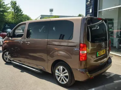 Used Peugeot e-Traveller Allure 100 kW (136 HP) 2022 Brown MPV