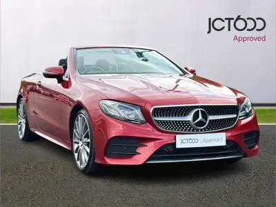 Usado Mercedes E220 AMG line 191 CV (140 kW) 2020 Rojo Descapotable
