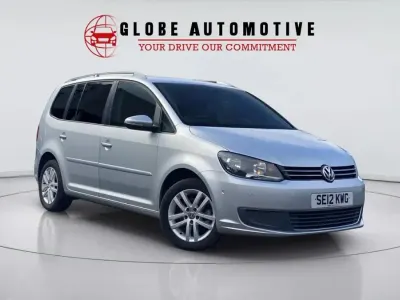 Begagnad VW Touran SE 105 HK (77 kW) 2012 Silver Minibuss