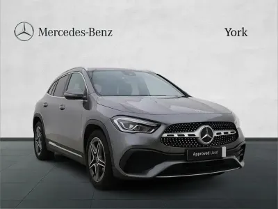 Usado Mercedes GLA180 AMG Line Premium 134 HP (98 kW) 2022 Cinzento SUV