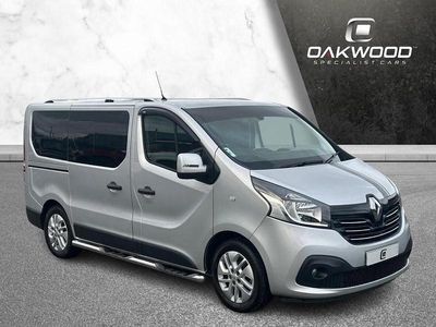 Gebraucht Renault Trafic 125 PS (91 kW) 2017 Silber Van / Kleinbus