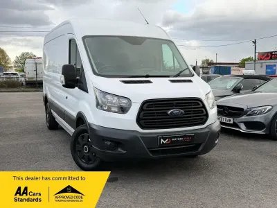 Usado Ford Transit 130 HP (95 kW) 2018 Branco Van