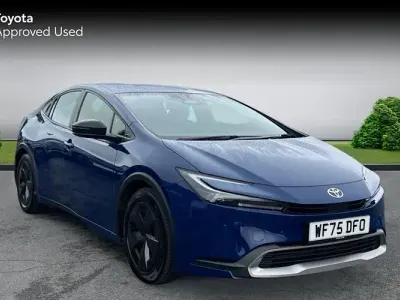 Begagnad Toyota Prius Design 223 HK (164 kW) 2025 Blå Halvkombi