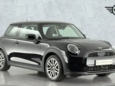 Used Mini Cooper Hatch 154 HP (113 kW) 2024 Black Hatchback