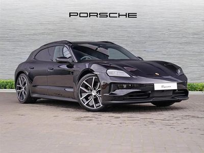 Używany Porsche Taycan 300 kW (408 KM) 2025 Czarny Sedan/Limuzyna