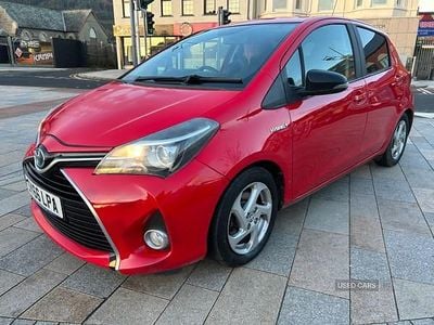 Red Used 2016 Toyota Yaris Hybrid Hatchback | £8,995 (Fair price)