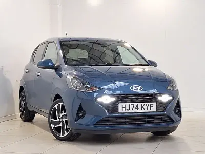 Used Hyundai i10 Premium 84 HP (61 kW) 2024 Blue Hatchback
