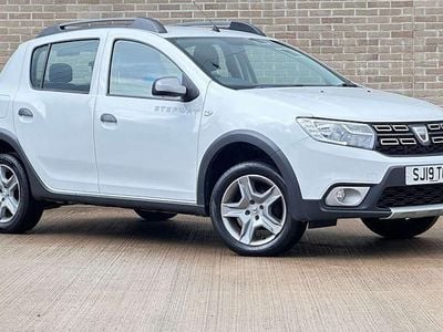 Used Dacia Sandero Essentiel 90 HP (66 kW) 2019 White Hatchback