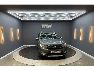 Second-hand Dacia Logan MCV Stepway 90 CP (66 kW) 2017 Gri Break