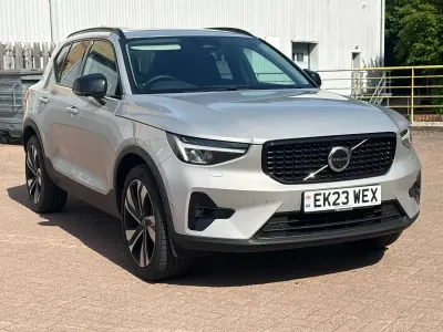 Used Volvo XC40 Ultimate 197 HP (144 kW) 2023 Silver SUV