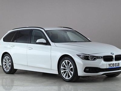 Used BMW 320 184 HP (135 kW) 2019 White Estate